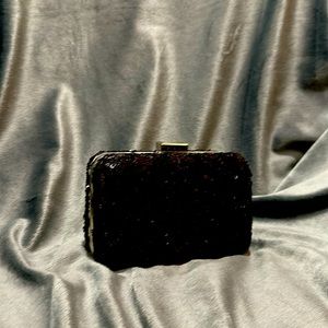 Sequin clutch